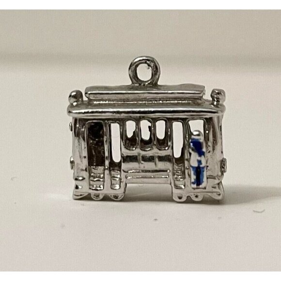 Vintage San Francisco Metal Charm Pendant Trolley Car - Picture 3 of 12